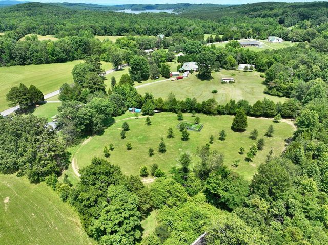 5858 Wolf Creek Road, Spring City, TN 37381