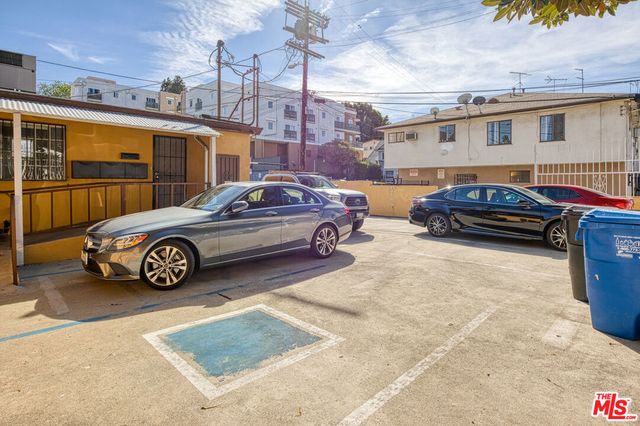 2502 W 3rd Street 101, Los Angeles, CA 90057