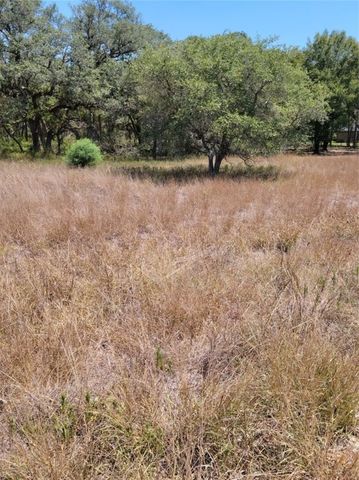 11 Post Oak Road, Inez, TX 77968