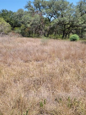 11 Post Oak Road, Inez, TX 77968