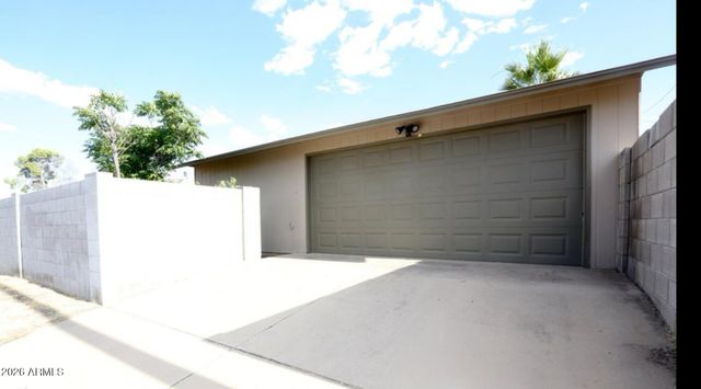 14616 N ENSENADA Court, Phoenix, AZ 85053