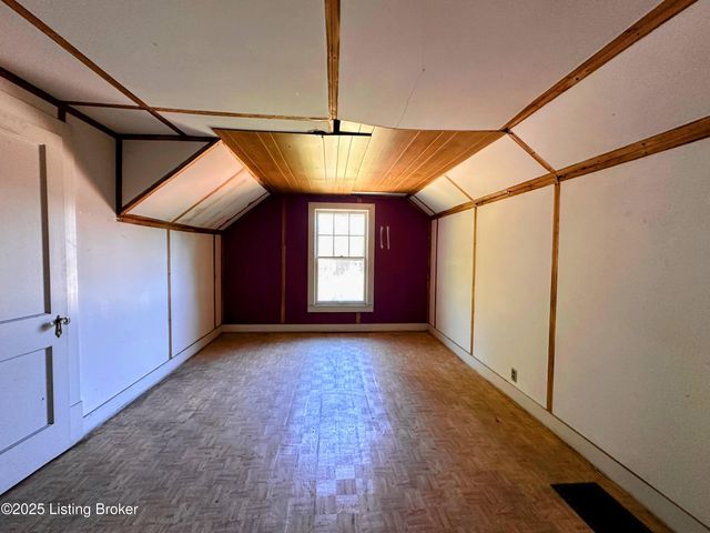 733 S 44th St, Louisville, KY 40211