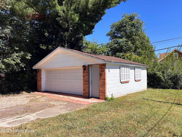 733 S 44th St, Louisville, KY 40211