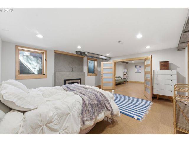 2730 Se 66TH Ave, Portland, OR 97206