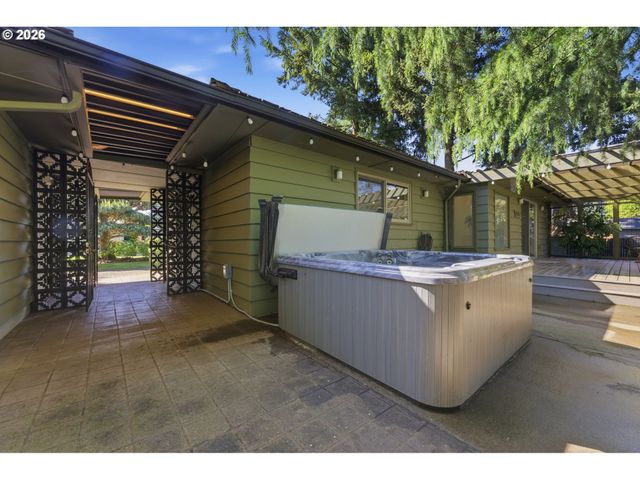 2730 Se 66TH Ave, Portland, OR 97206