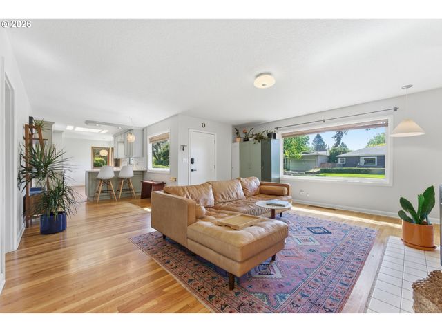 2730 Se 66TH Ave, Portland, OR 97206