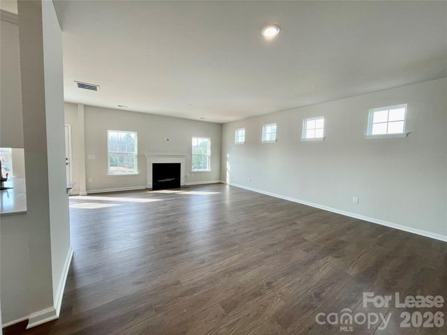 14016 Wooden snow Trace, Charlotte, NC 28278