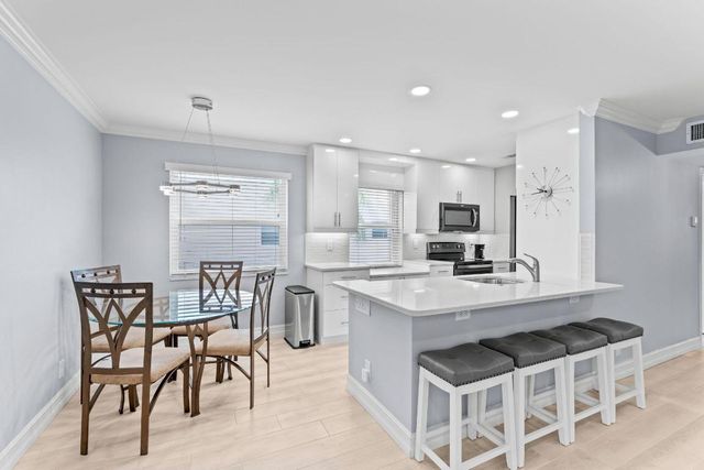 325 Capri G G, Delray Beach, FL 33484