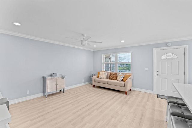 325 Capri G G, Delray Beach, FL 33484