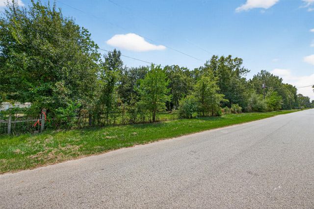 12297 Rebel Road, Cleveland, TX 77327