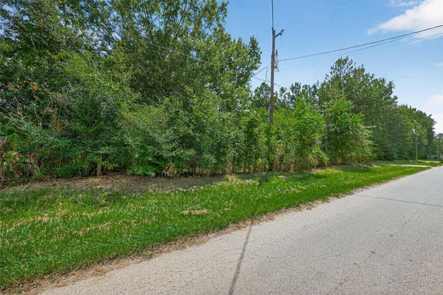 12297 Rebel Road, Cleveland, TX 77327