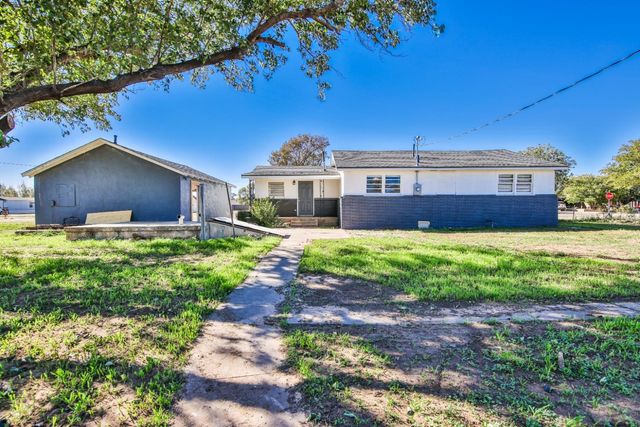 1300 S 11th Street, Slaton, TX 79364