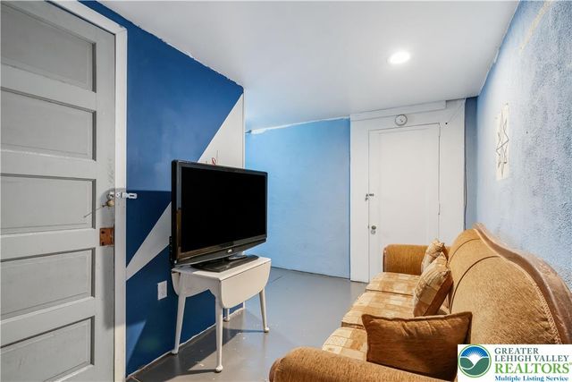 215 North 19TH Street, Allentown City, PA 18104