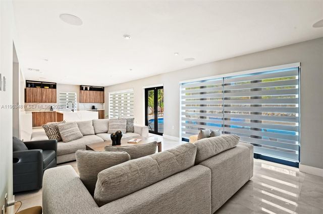 29 NE 95th St, Miami Shores, FL 33138