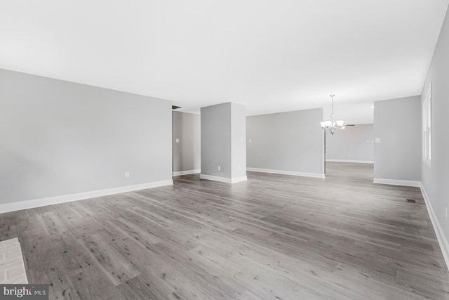12806 MIDDLETON LN, Fairfax, VA 22033