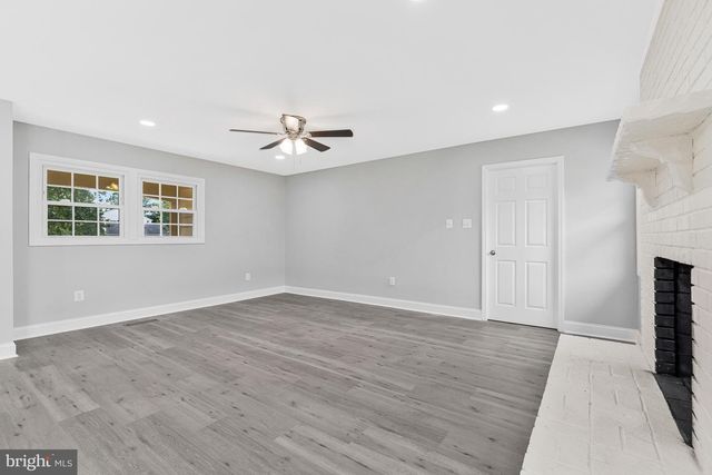 12806 MIDDLETON LN, Fairfax, VA 22033