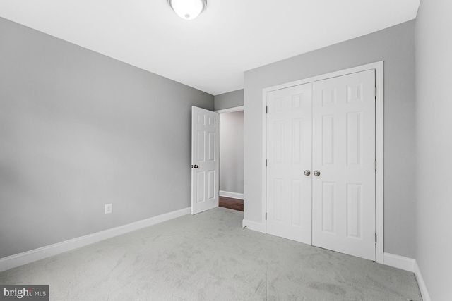 12806 MIDDLETON LN, Fairfax, VA 22033