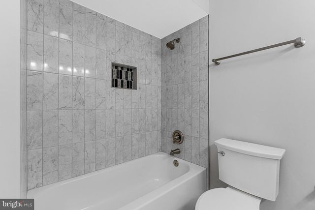 12806 MIDDLETON LN, Fairfax, VA 22033