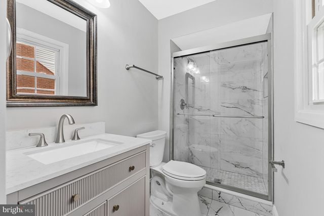 12806 MIDDLETON LN, Fairfax, VA 22033