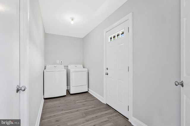 12806 MIDDLETON LN, Fairfax, VA 22033