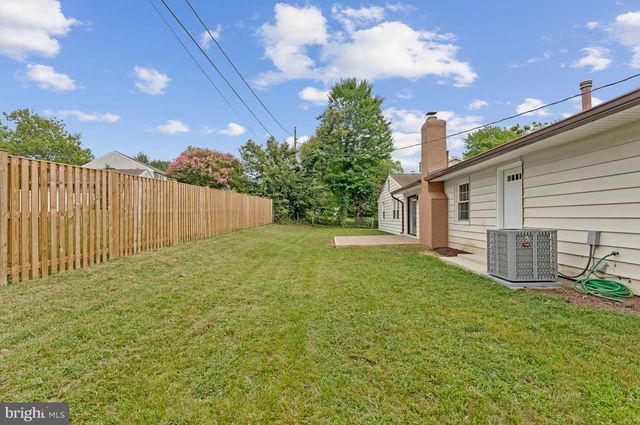 12806 MIDDLETON LN, Fairfax, VA 22033
