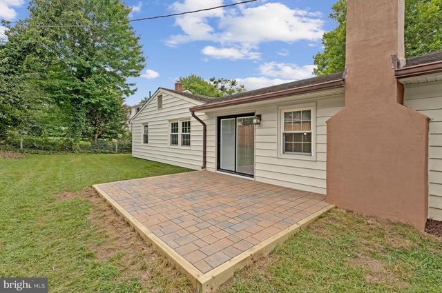 12806 MIDDLETON LN, Fairfax, VA 22033