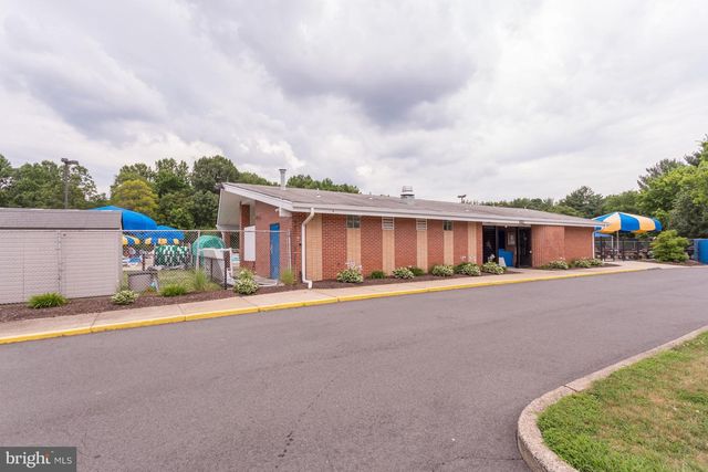 12806 MIDDLETON LN, Fairfax, VA 22033