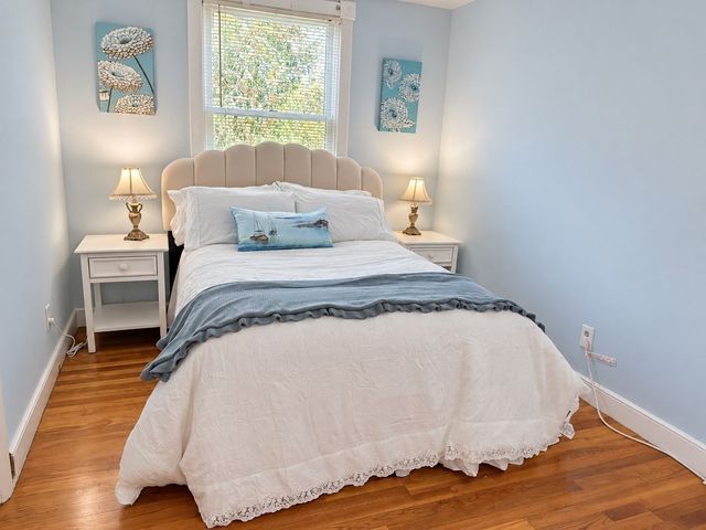 87 Ledgebrook Rd, Weymouth, MA 02190