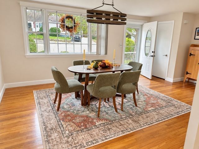 87 Ledgebrook Rd, Weymouth, MA 02190