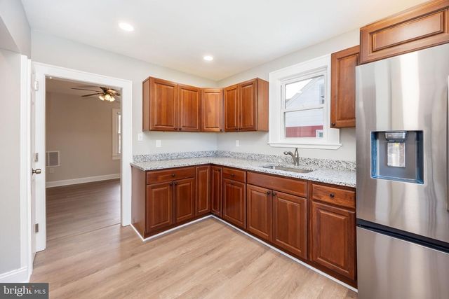 208 N SARATOGA ST, Salisbury, MD 21804