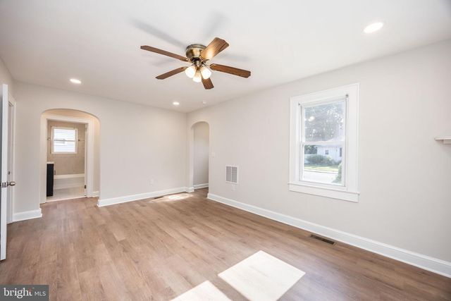 208 N SARATOGA ST, Salisbury, MD 21804
