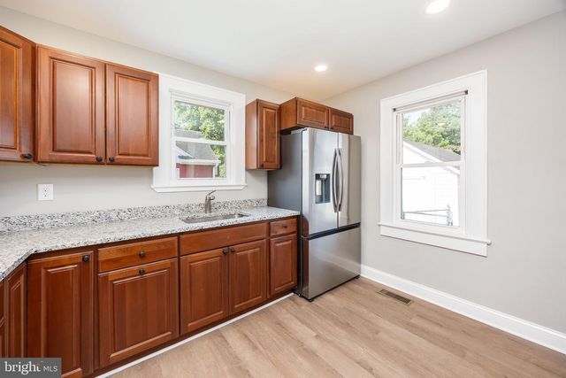 208 N SARATOGA ST, Salisbury, MD 21804