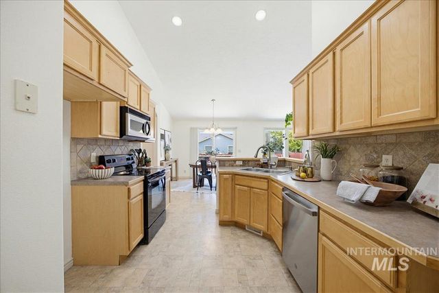 724 Edmund Street, Caldwell, ID 83605