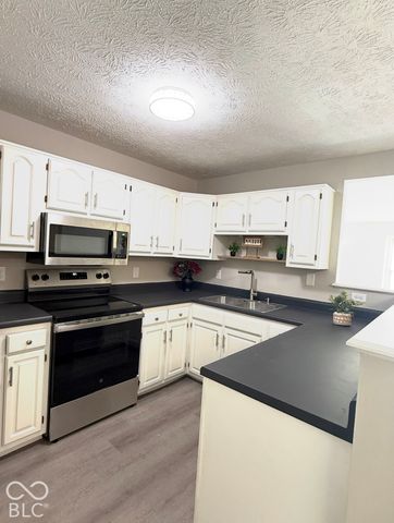 1763 Wellesley 1i, Indianapolis, IN 46219
