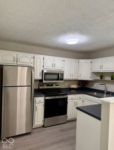 1763 Wellesley 1i, Indianapolis, IN 46219