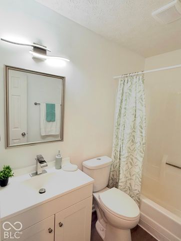 1763 Wellesley 1i, Indianapolis, IN 46219