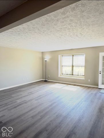 1763 Wellesley 1i, Indianapolis, IN 46219