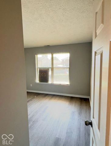 1763 Wellesley 1i, Indianapolis, IN 46219