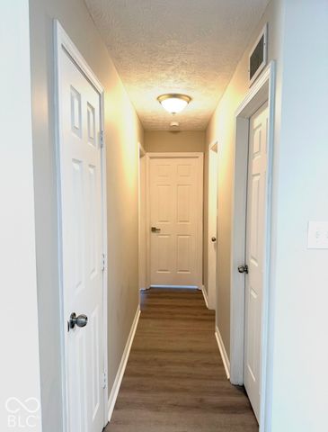 1763 Wellesley 1i, Indianapolis, IN 46219