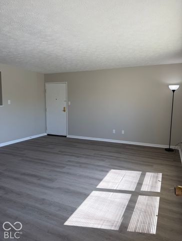 1763 Wellesley 1i, Indianapolis, IN 46219