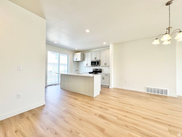 1688 N 1600 W, Layton, UT 84041