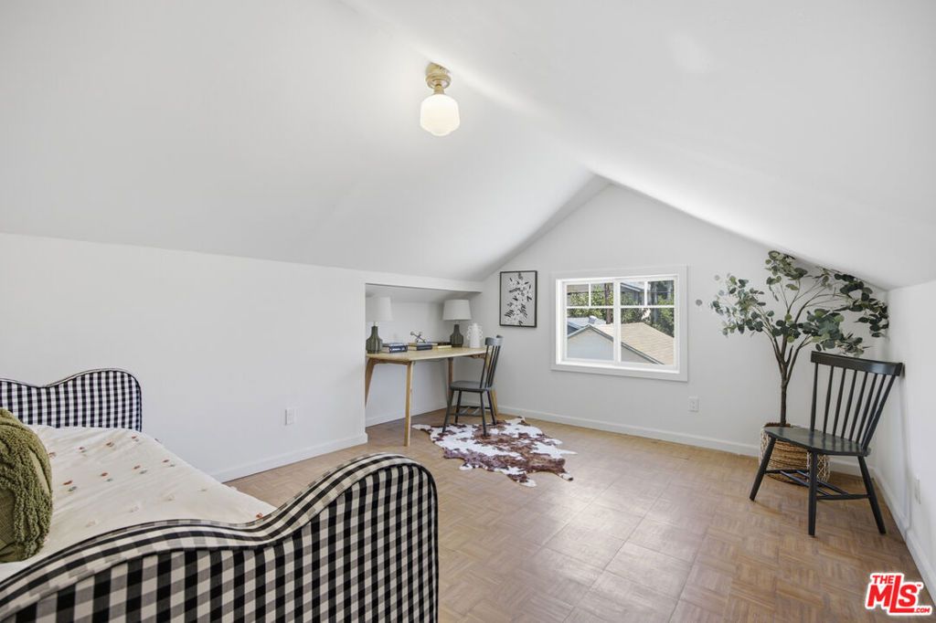 Image 14 of property listing at 3010 Stockbridge Avenue, Los Angeles, CA 90032