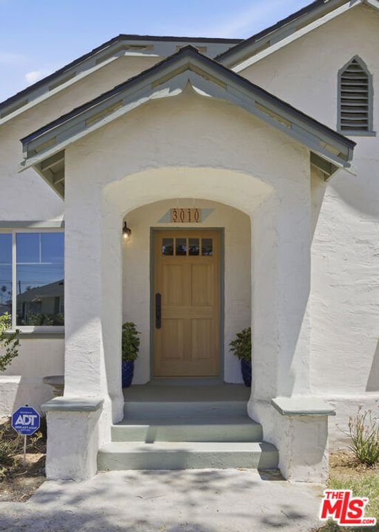Image 18 of property listing at 3010 Stockbridge Avenue, Los Angeles, CA 90032