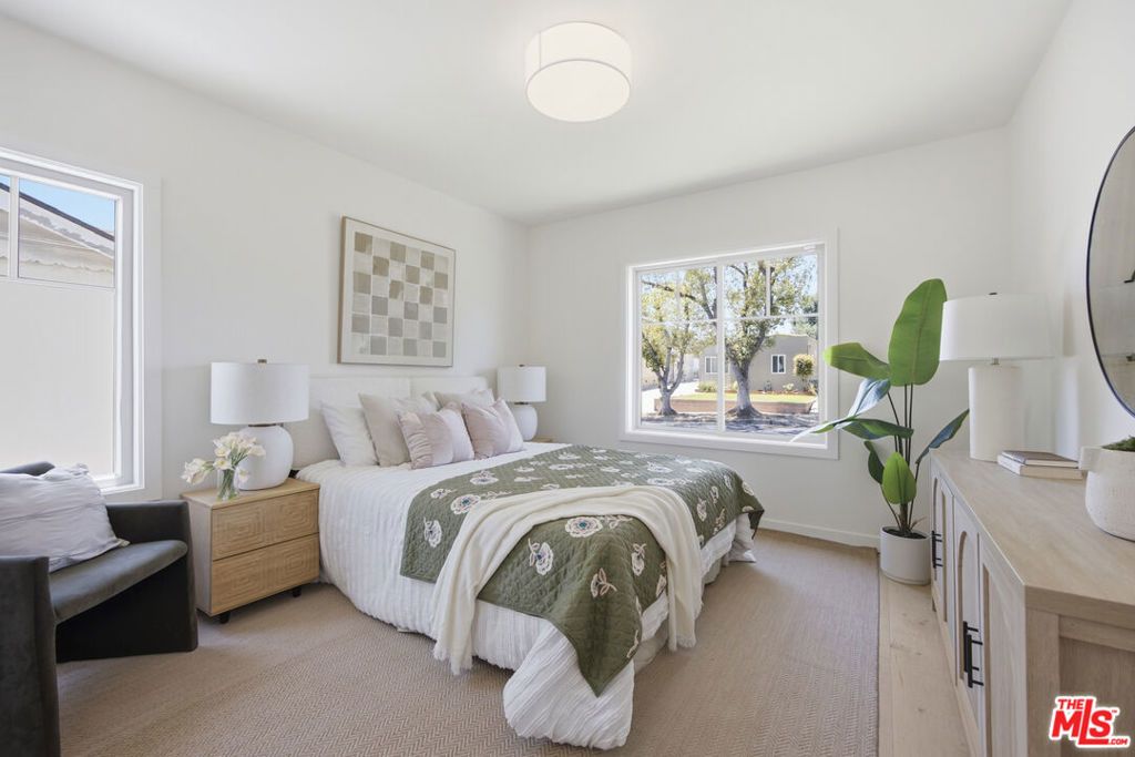 Image 9 of property listing at 3010 Stockbridge Avenue, Los Angeles, CA 90032