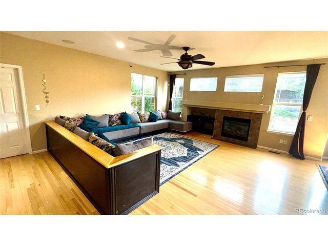 5386 S Haleyville Way, Aurora, CO 80016