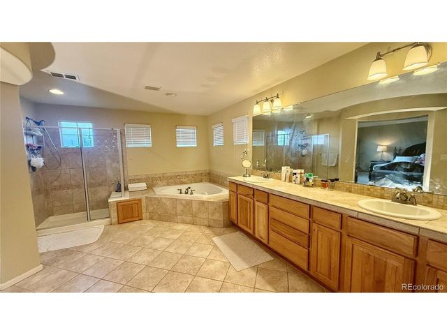 5386 S Haleyville Way, Aurora, CO 80016