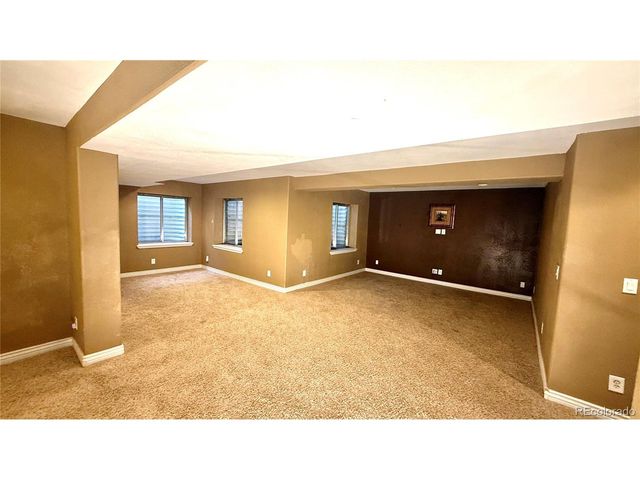 5386 S Haleyville Way, Aurora, CO 80016