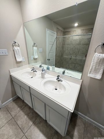 810 Retama, San Antonio, TX 78219