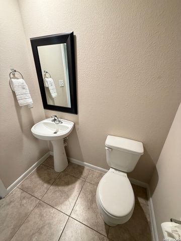 810 Retama, San Antonio, TX 78219