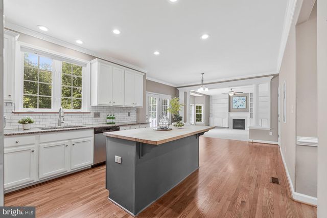 12 BLOSSOM TREE CT, Stafford, VA 22554